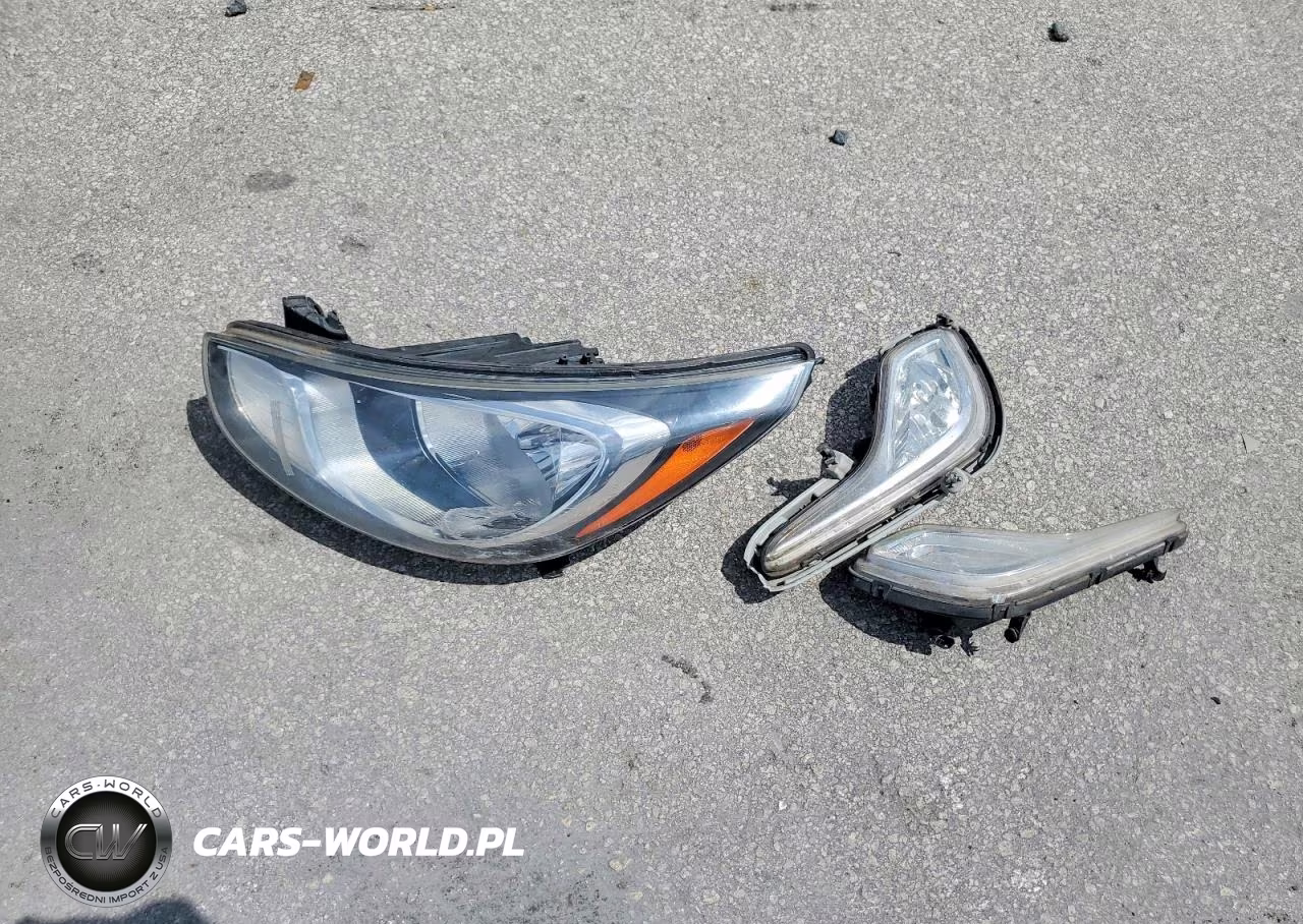 2013 Hyundai Accent Gls VIN:KMHCU4AE8DU578215 - 12