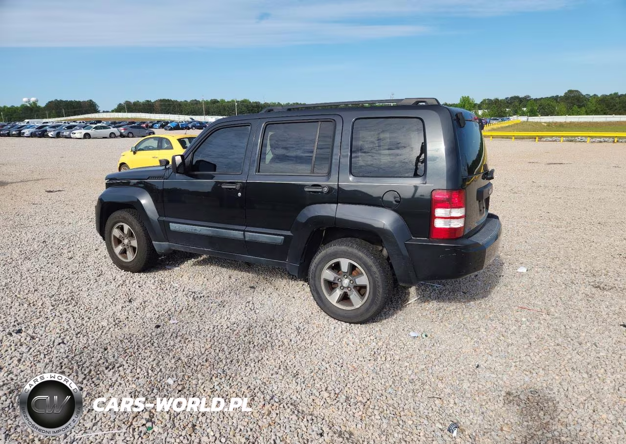 2008 Jeep Liberty Sport VIN:1J8GP28K48W256588 - 2