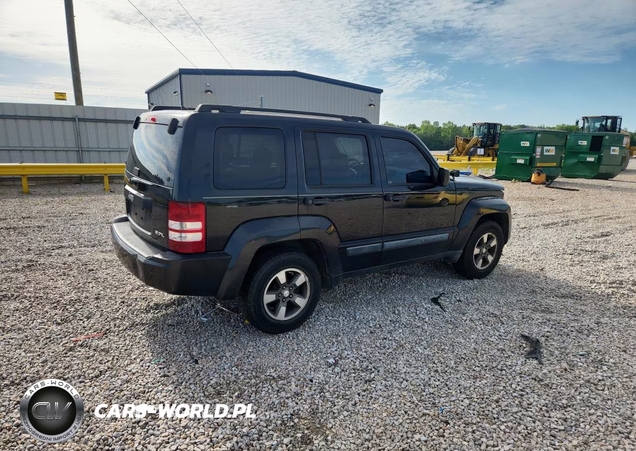 2008 Jeep Liberty Sport VIN:1J8GP28K48W256588 - 3