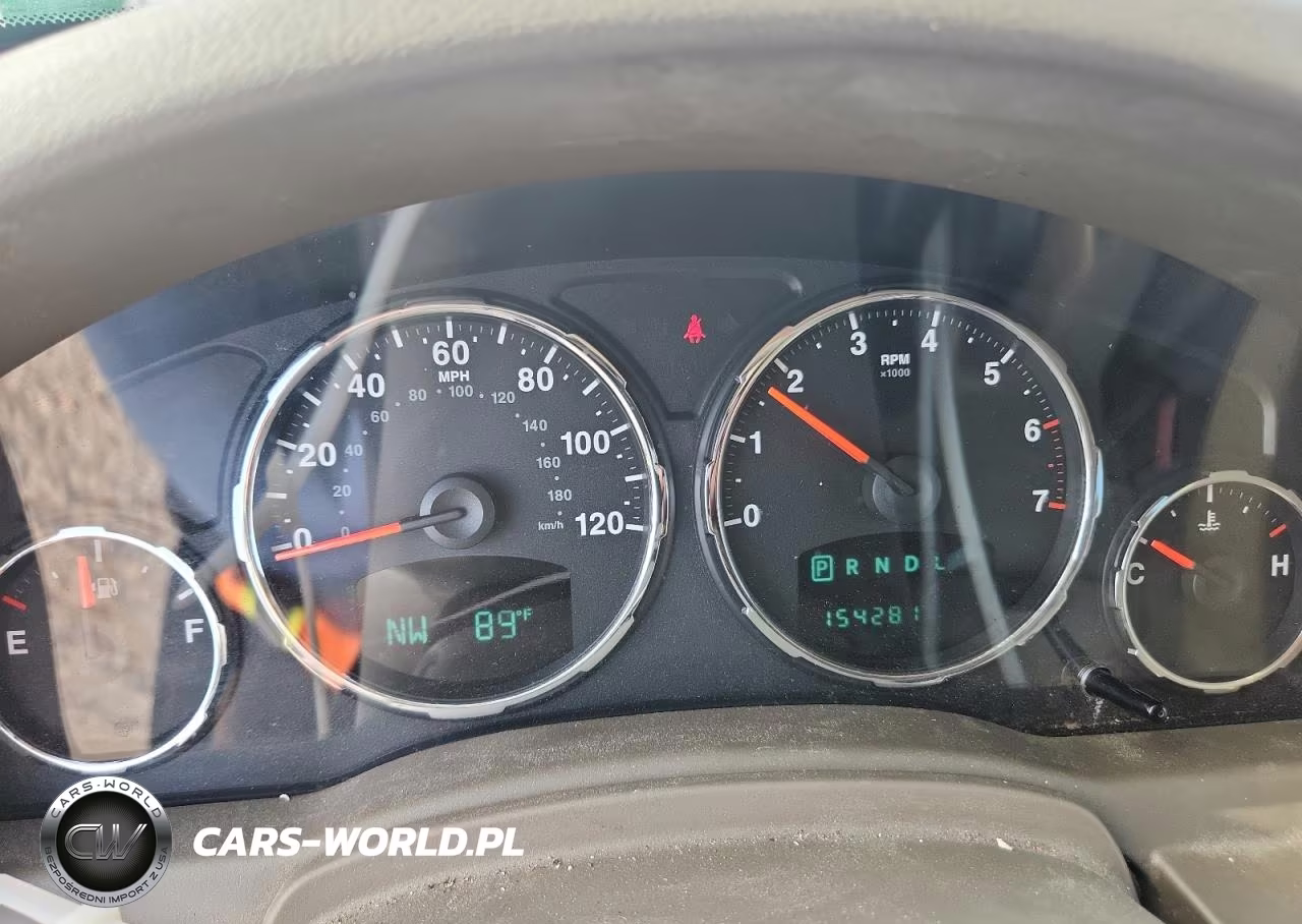 2008 Jeep Liberty Sport VIN:1J8GP28K48W256588 - 9