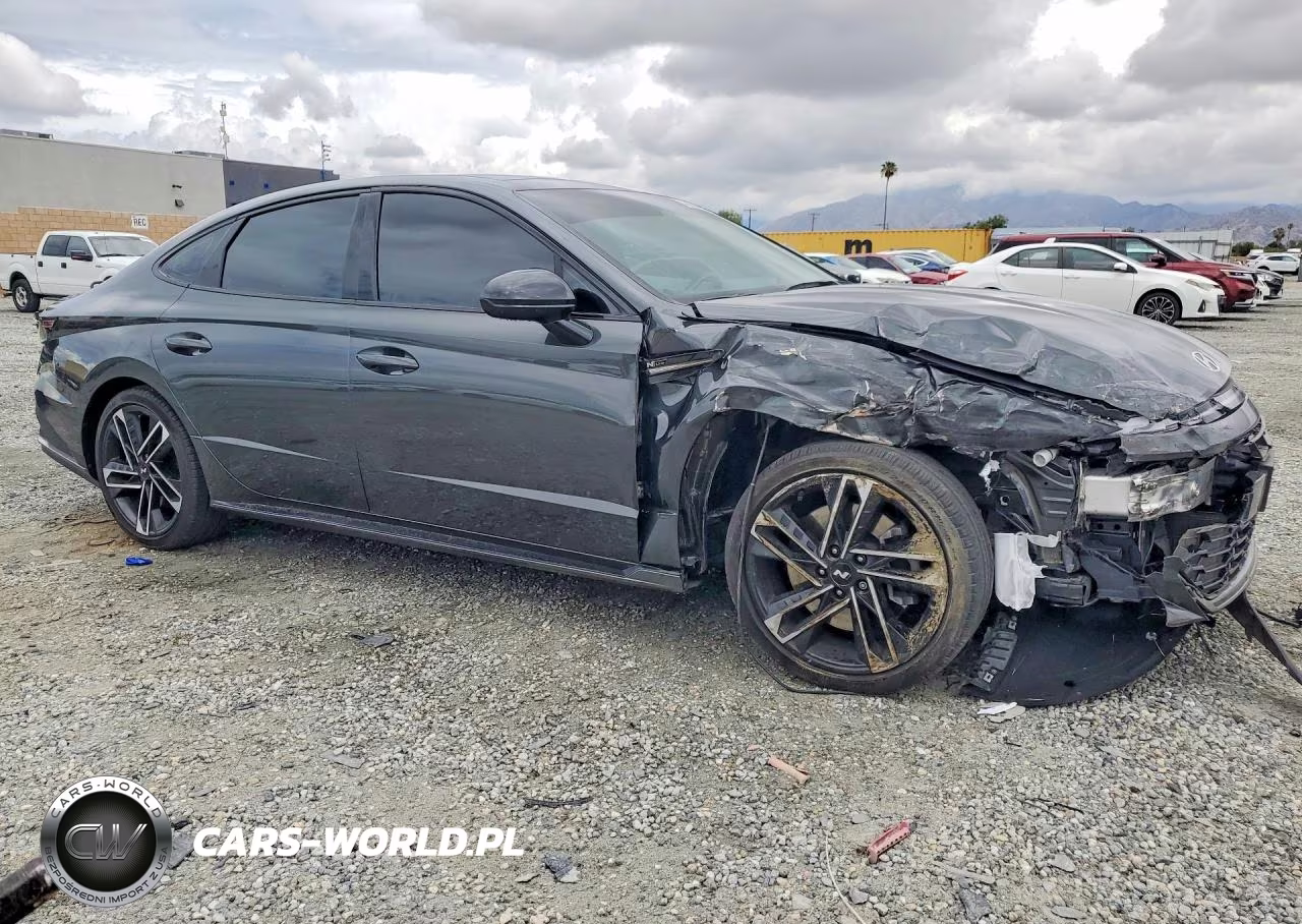 2025 Hyundai Sonata N Line VIN:KMHL54JC2SA504072 - 4