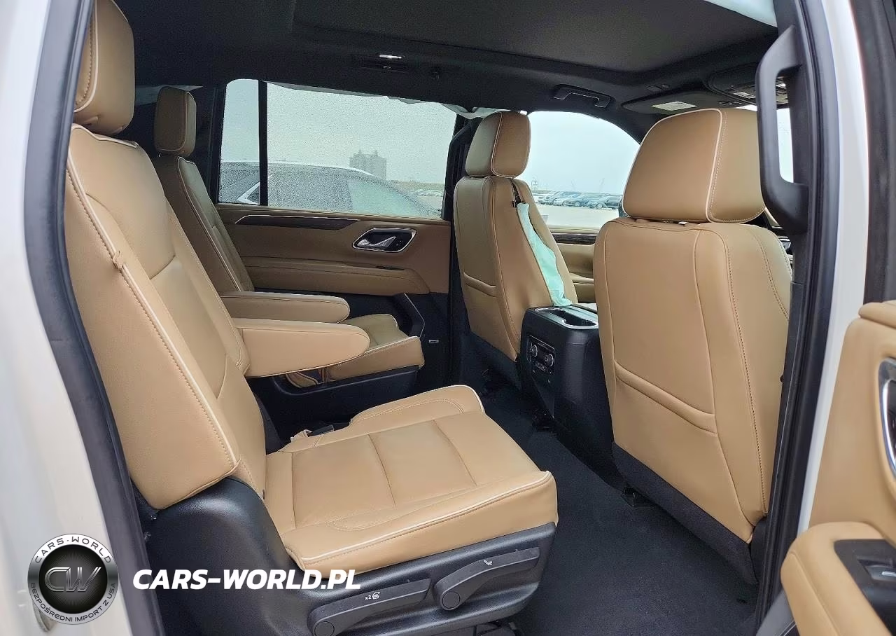 2021 Chevrolet Suburban C1500 Premier VIN:1GNSCFKD9MR141810 - 11