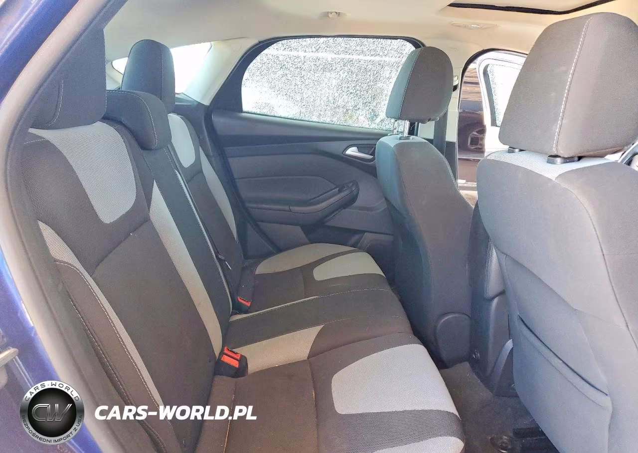 2012 Ford Focus Se VIN:1FAHP3K21CL452403 - 10