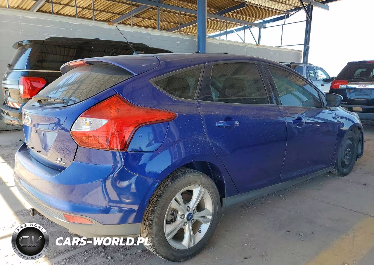 2012 Ford Focus Se VIN:1FAHP3K21CL452403 - 3
