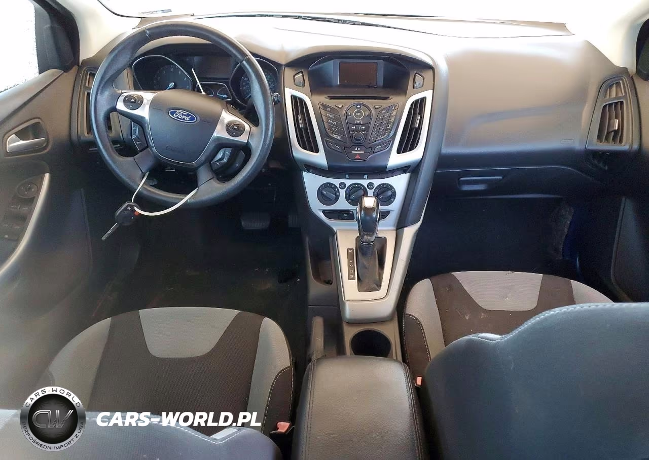 2012 Ford Focus Se VIN:1FAHP3K21CL452403 - 8