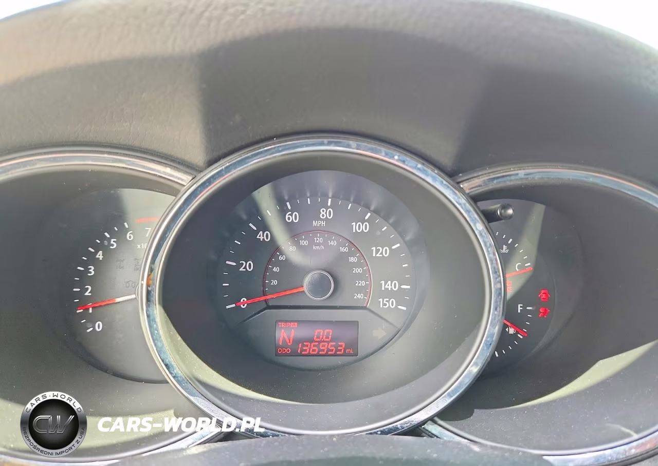 2011 Kia Sorento Lx VIN:5XYKT3A10BG132309 - 9
