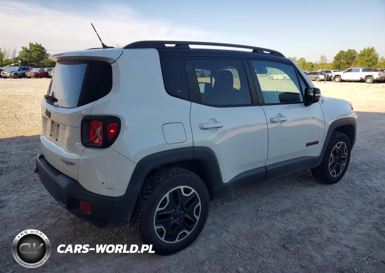 2016 Jeep Renegade Trailhawk VIN:ZACCJBCT7GPE18829 - 3