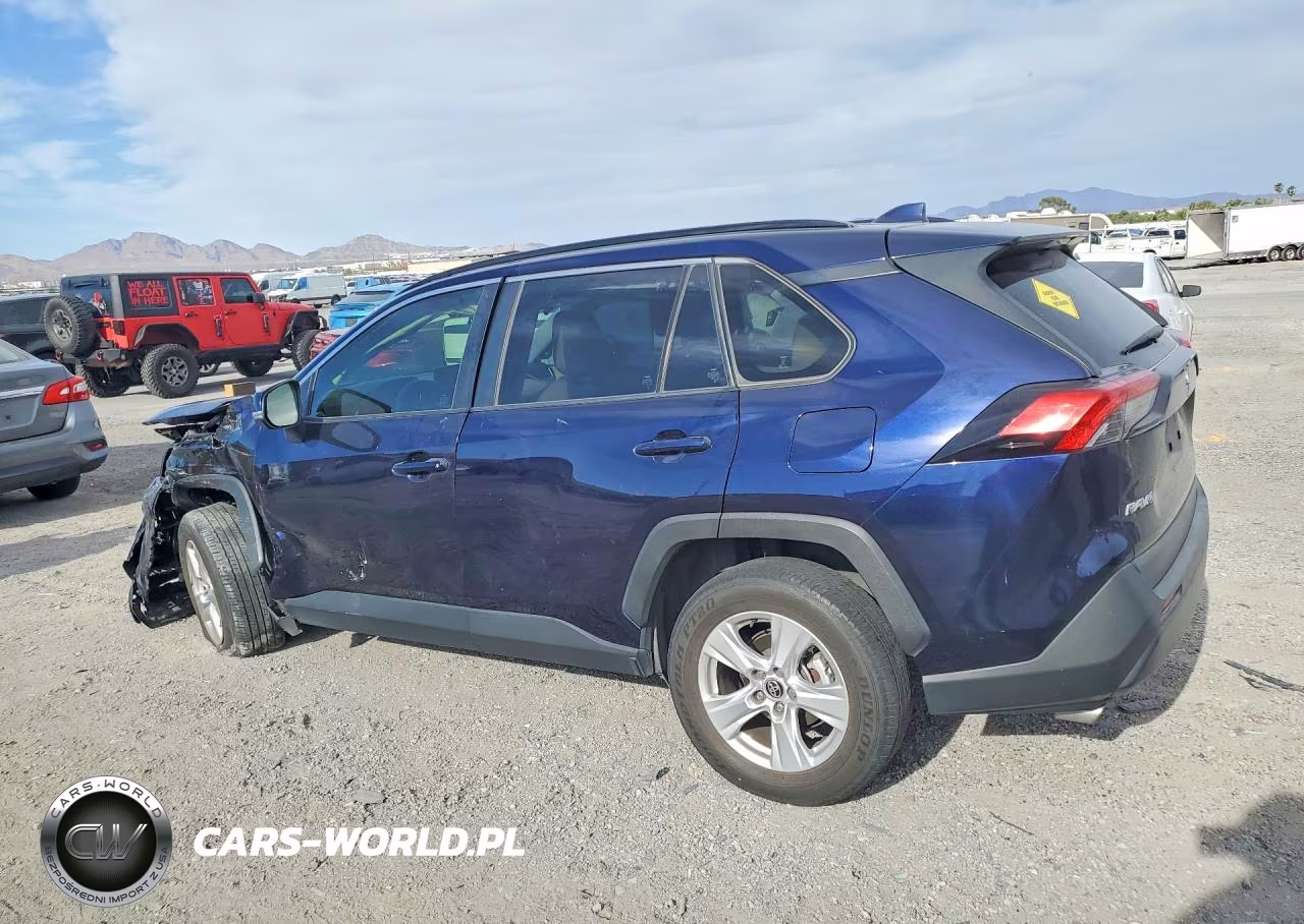 2021 Toyota Rav4 Xle VIN:JTMW1RFV7MD065537 - 2