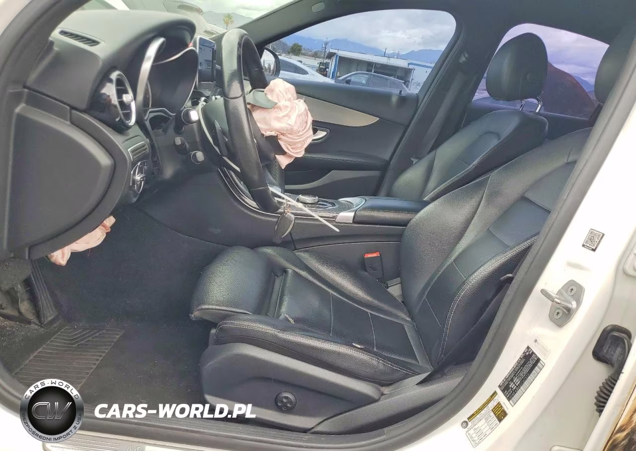 2018 Mercedes-Benz C 300 VIN:55SWF4JB4JU262573 - 7