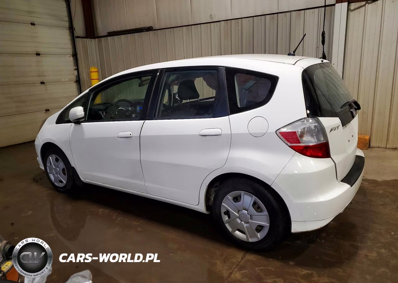 2013 Honda Fit VIN:JHMGE8H39DC080415 - 2