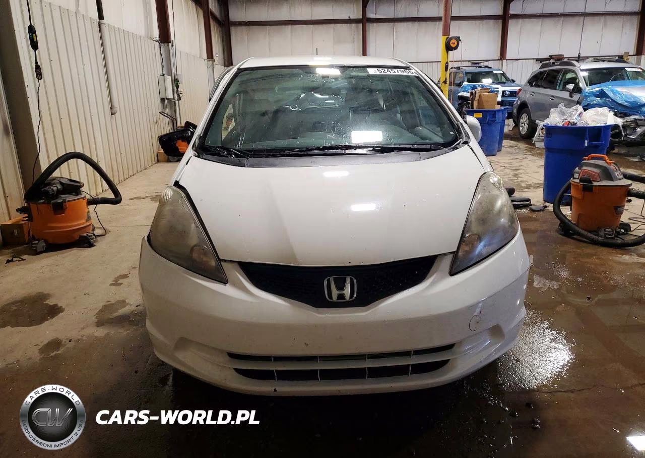 2013 Honda Fit VIN:JHMGE8H39DC080415 - 5