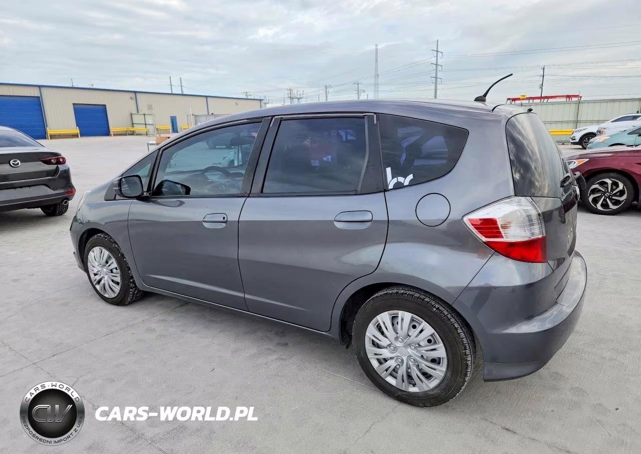 2013 Honda Fit VIN:JHMGE8G35DC027552 - 2