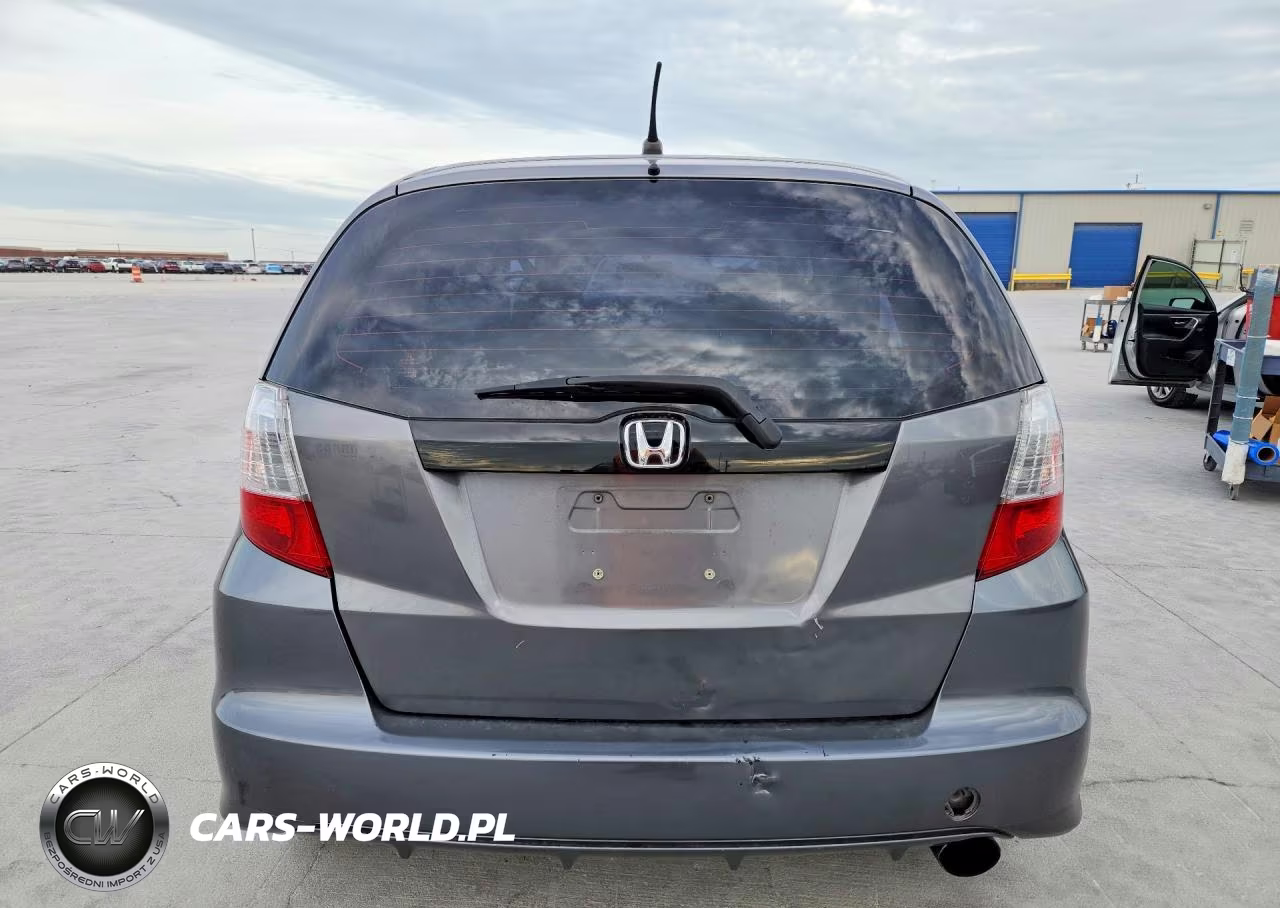 2013 Honda Fit VIN:JHMGE8G35DC027552 - 6