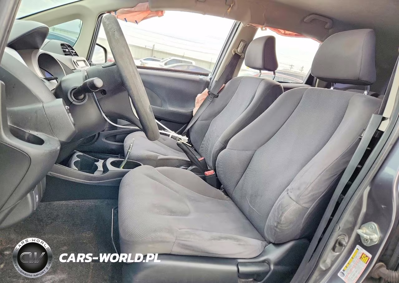 2013 Honda Fit VIN:JHMGE8G35DC027552 - 7