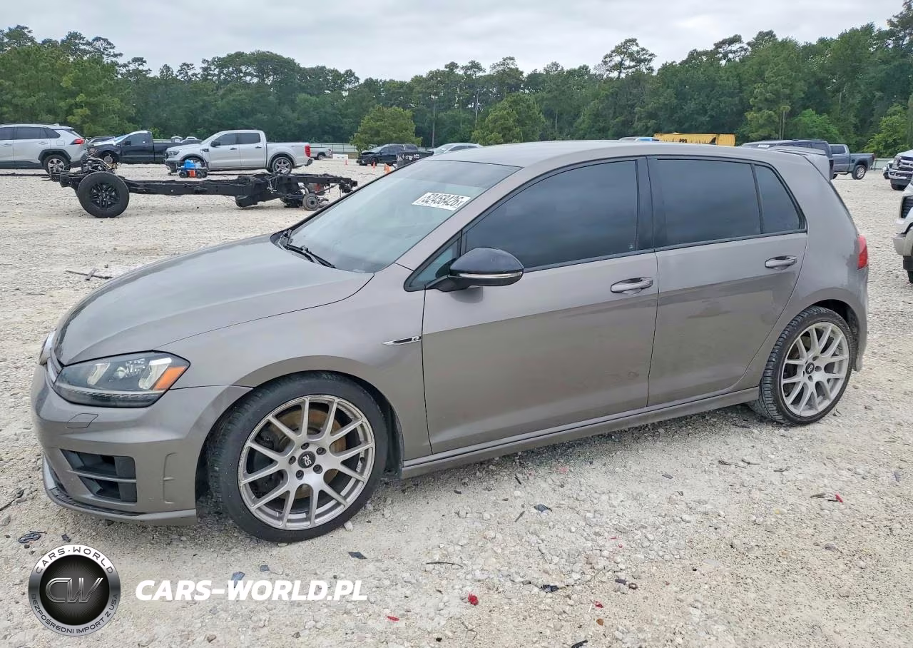 2016 Volkswagen Golf R