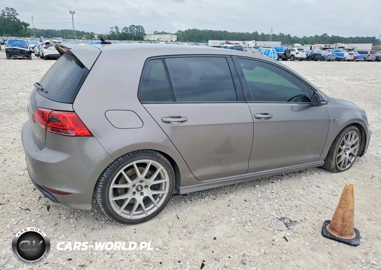 2016 Volkswagen Golf R VIN:WVWUF7AU6GW268164 - 3