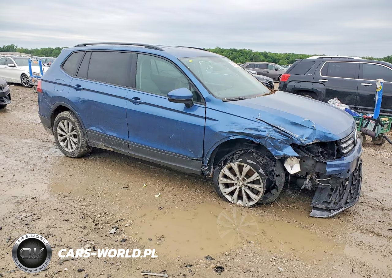 2018 Volkswagen Tiguan S VIN:3VV1B7AX7JM108621 - 4