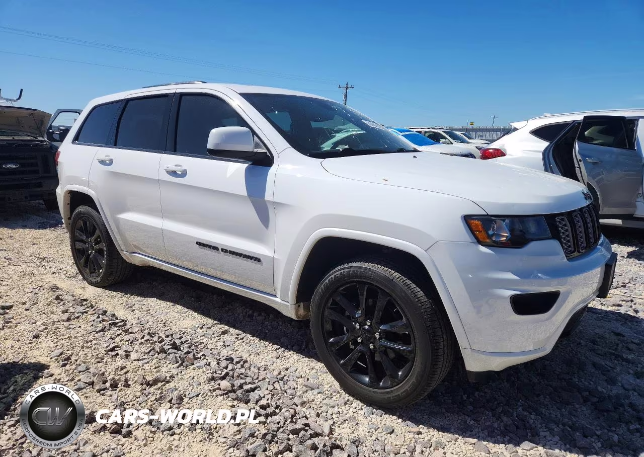 2020 Jeep Grand Cherokee Laredo VIN:1C4RJFAGXLC163924 - 4