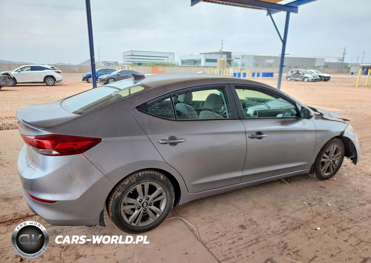 2017 Hyundai Elantra Se VIN:5NPD84LF0HH193492 - 3