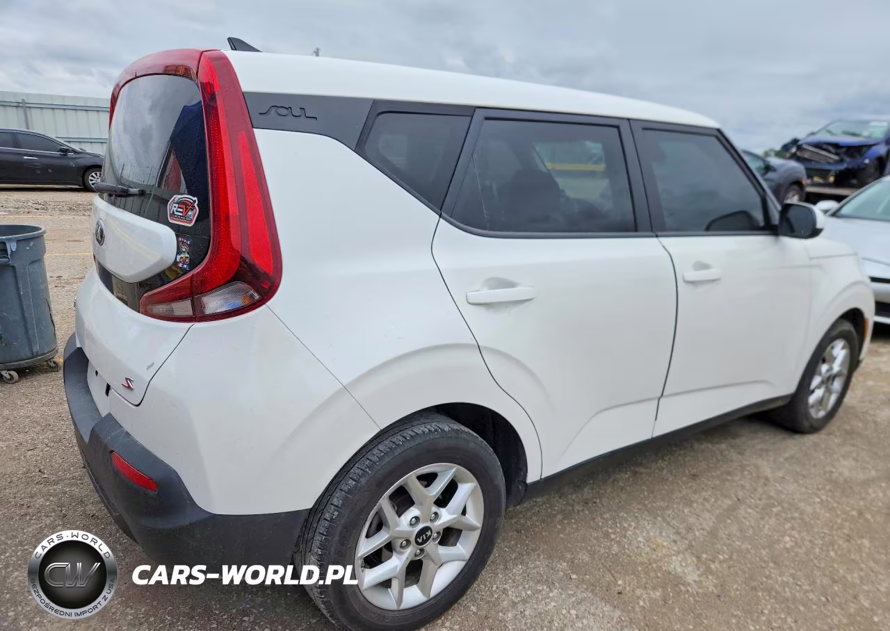 2021 Kia Soul S VIN:KNDJ23AU1M7140668 - 3