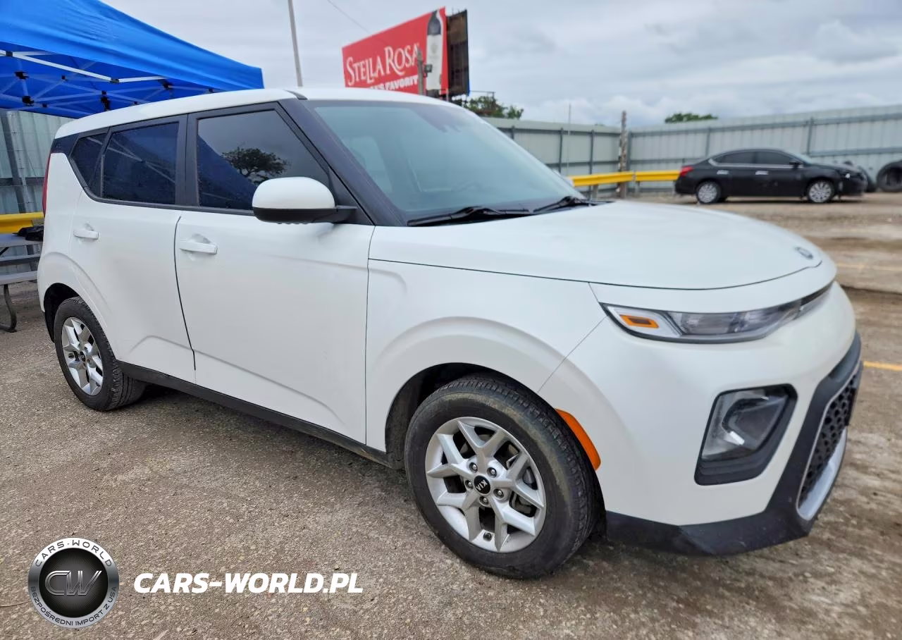 2021 Kia Soul S VIN:KNDJ23AU1M7140668 - 4