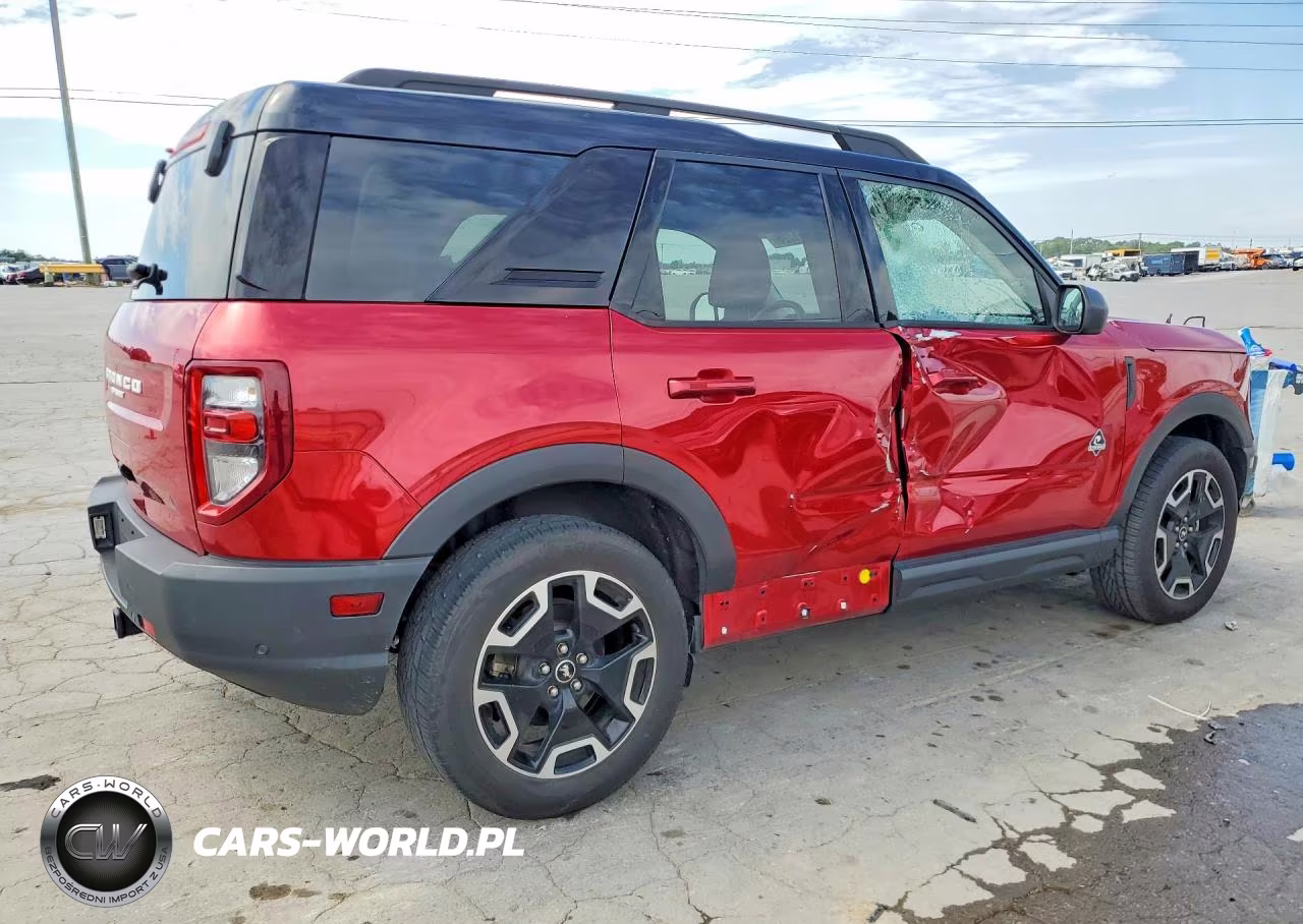 2021 Ford Bronco Sport Outer Banks VIN:3FMCR9C65MRA37442 - 3