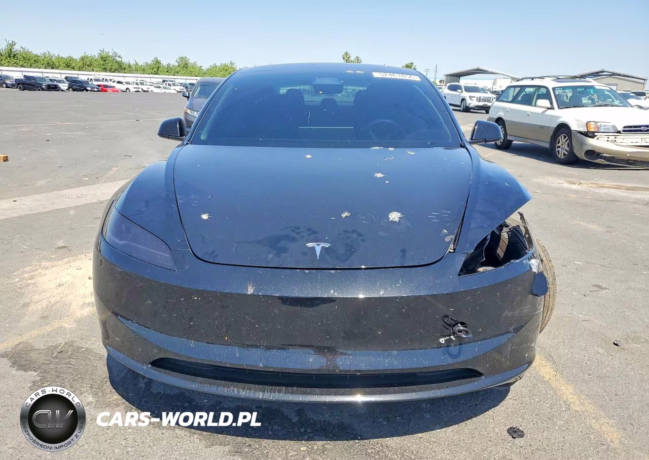 2025 Tesla Model 3 VIN:5YJ3E1EA4SF035215 - 5