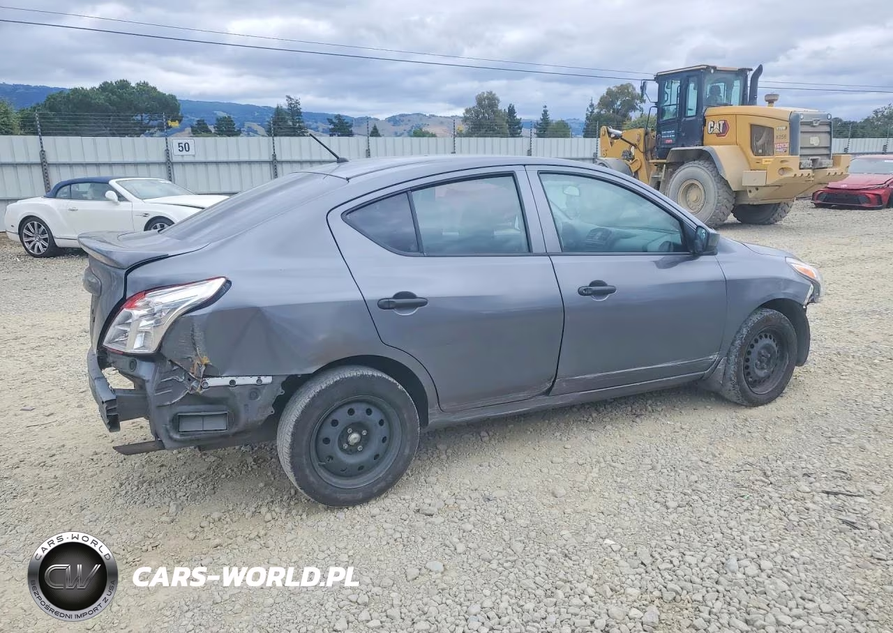 2017 Nissan Versa 1.6 S Plus VIN:3N1CN7AP8HL814370 - 3