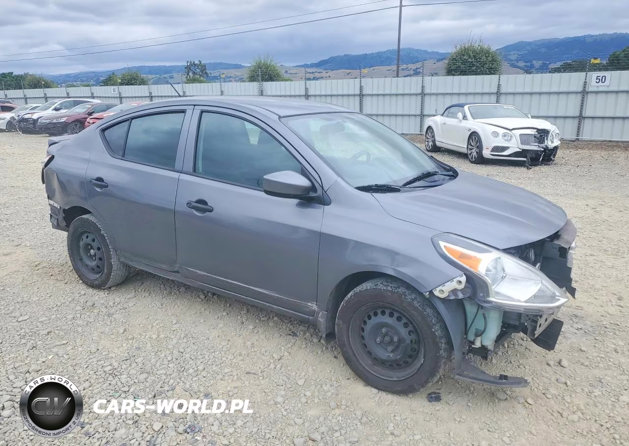 2017 Nissan Versa 1.6 S Plus VIN:3N1CN7AP8HL814370 - 4