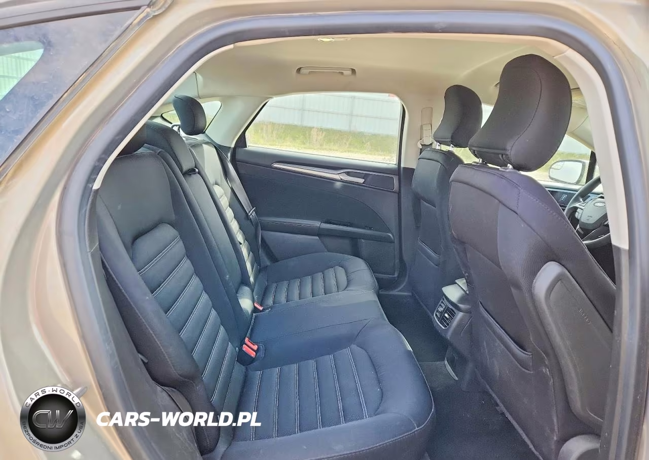 2015 Ford Fusion Se VIN:3FA6P0H70FR194776 - 10