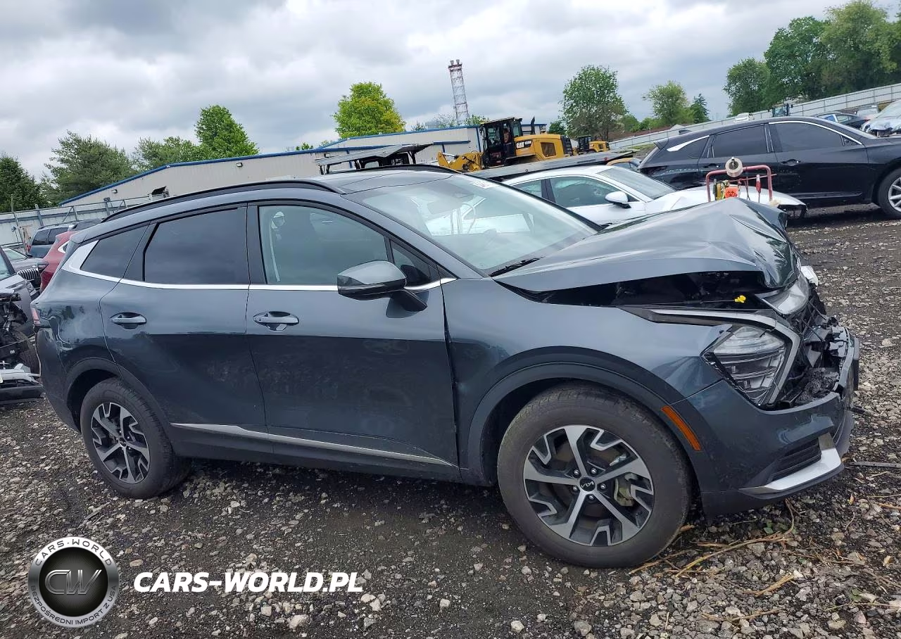 2025 Kia Sportage Ex VIN:KNDPVCDG6S7204322 - 4