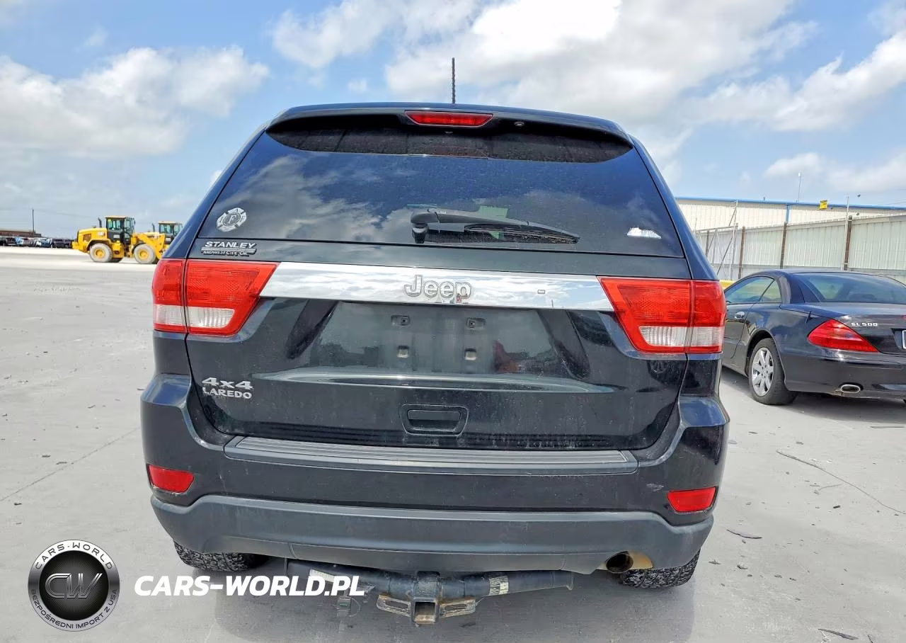 2013 Jeep Grand Cherokee Laredo VIN:1C4RJFAG9DC568531 - 6