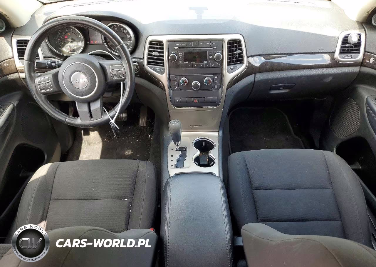 2013 Jeep Grand Cherokee Laredo VIN:1C4RJFAG9DC568531 - 8