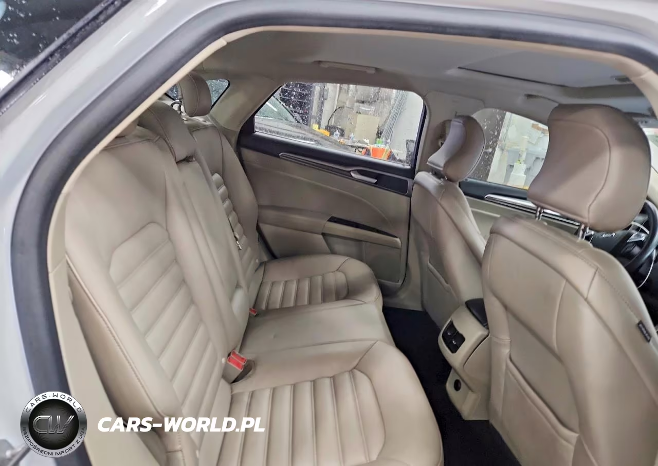 2019 Ford Fusion VIN:3FA6P0CD0KR150980 - 10