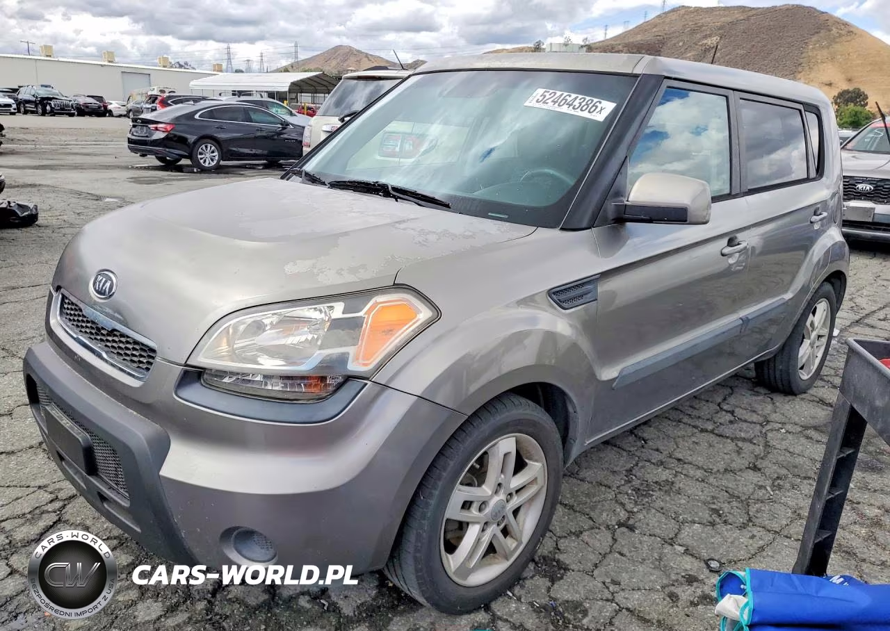 2011 Kia Soul +