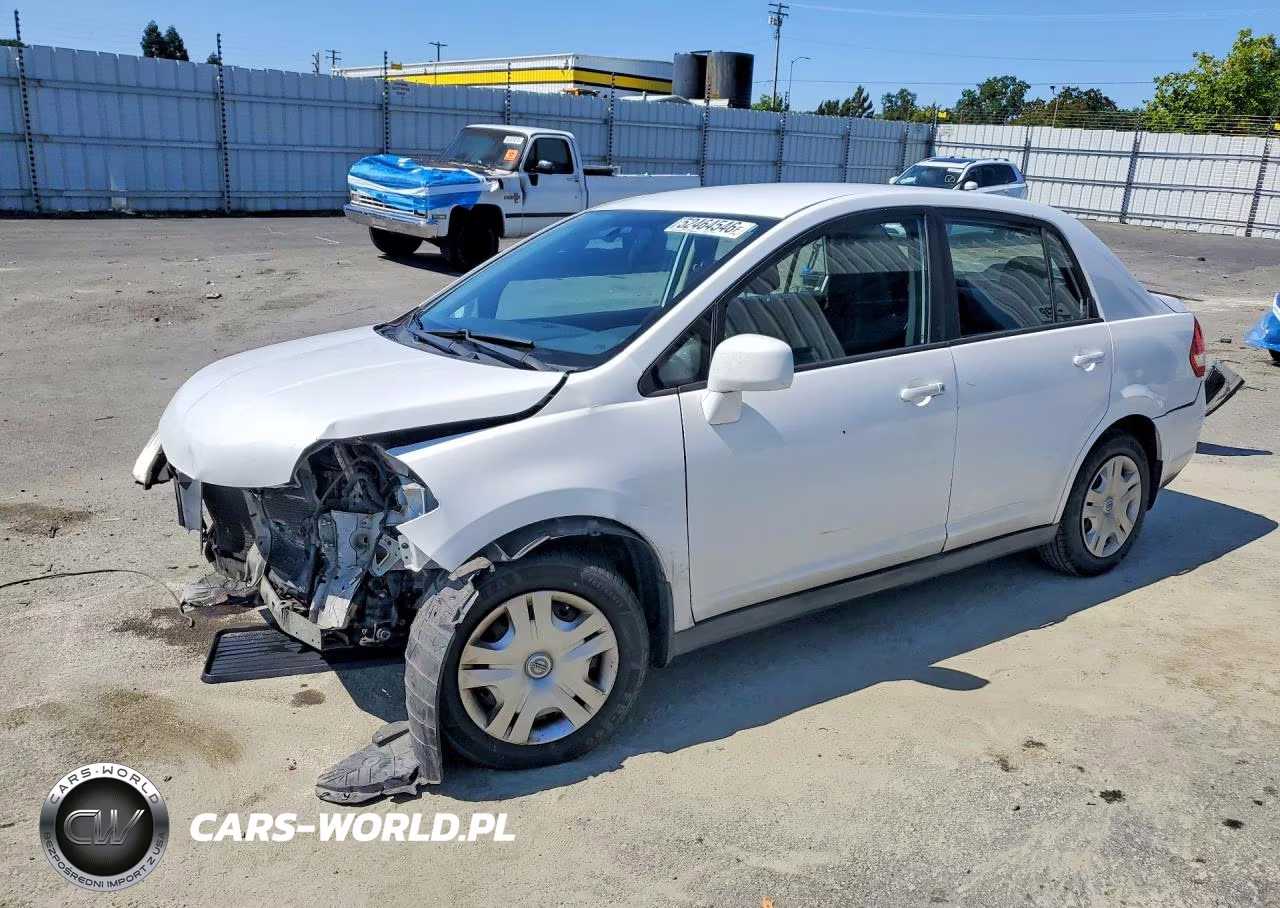 2010 Nissan Versa 1.8 S