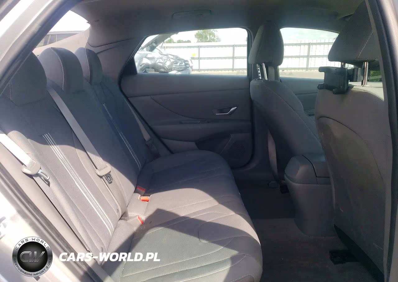 2023 Hyundai Elantra Sel VIN:5NPLS4AG7PH115329 - 10