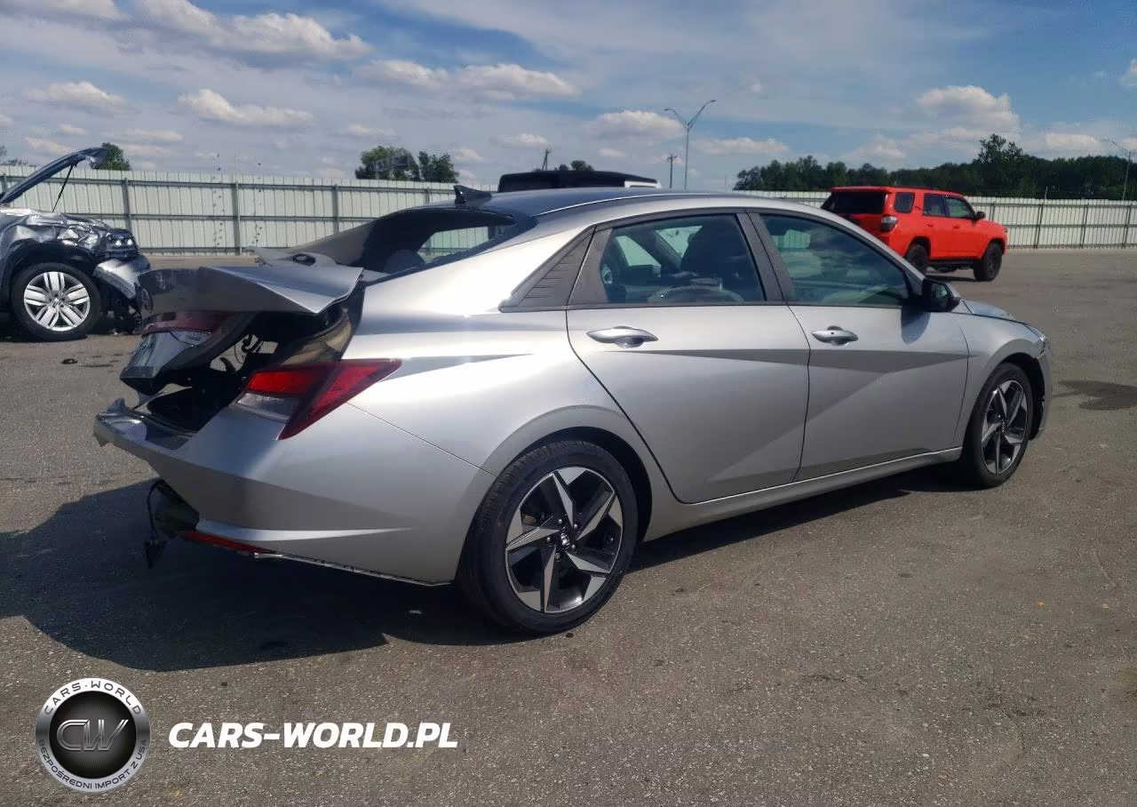 2023 Hyundai Elantra Sel VIN:5NPLS4AG7PH115329 - 3