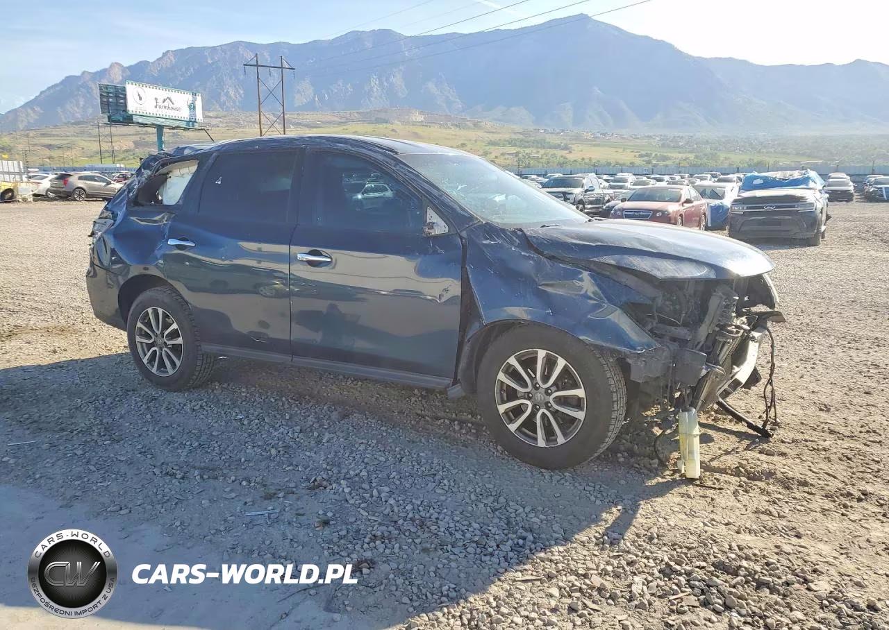 2013 Nissan Pathfinder S VIN:5N1AR2MM7DC671992 - 4