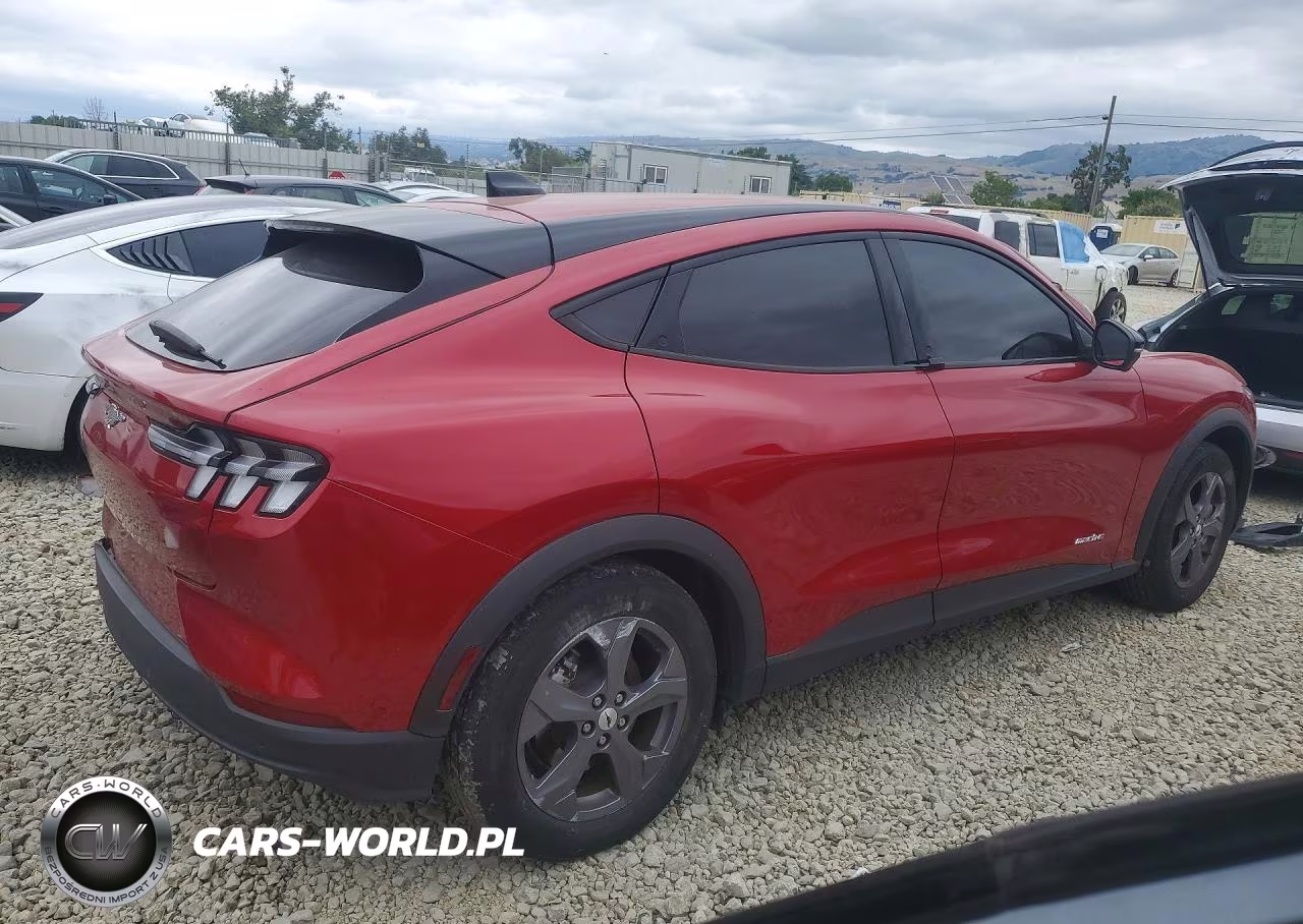2023 Ford Mustang Mach-E Select VIN:3FMTK1R44PMA92395 - 3