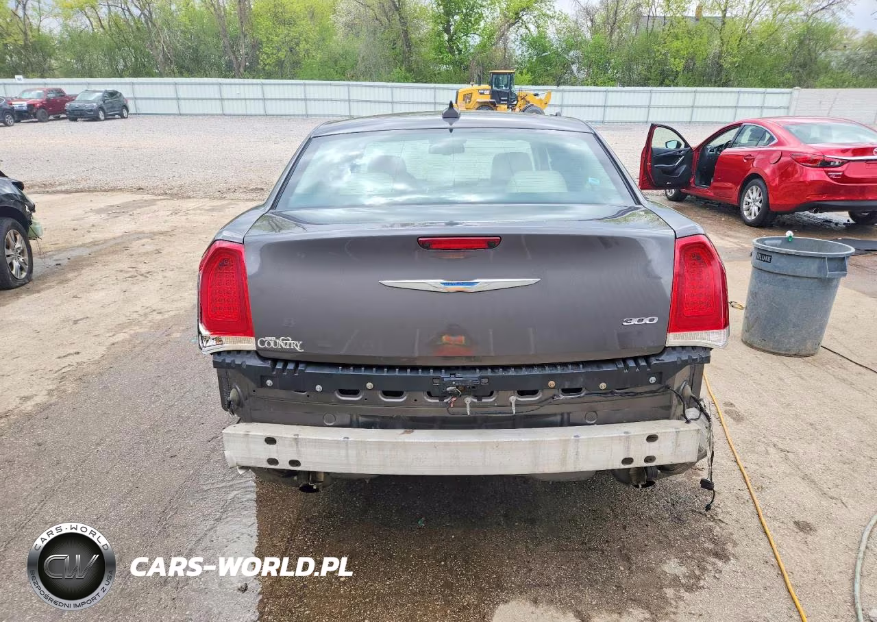 2018 Chrysler 300 Limited VIN:2C3CCAEG1JH123128 - 6