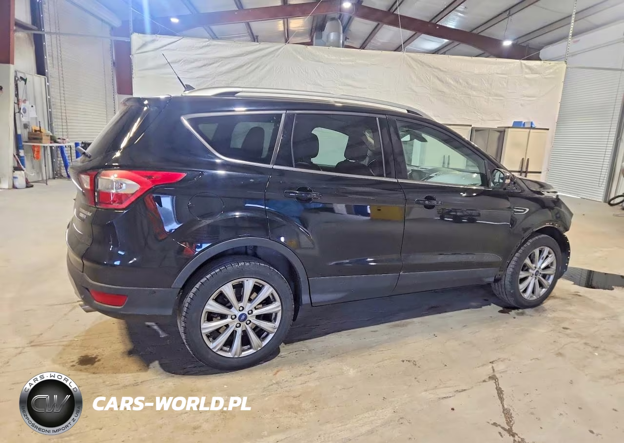 2018 Ford Escape Titanium VIN:1FMCU9J91JUD46535 - 3