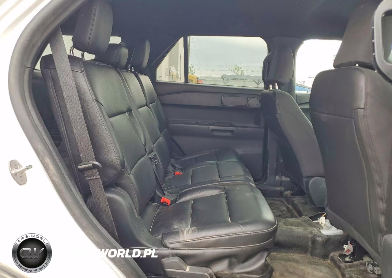 2022 Ford Explorer Police Interceptor VIN:1FM5K8ABXNGB80144 - 11