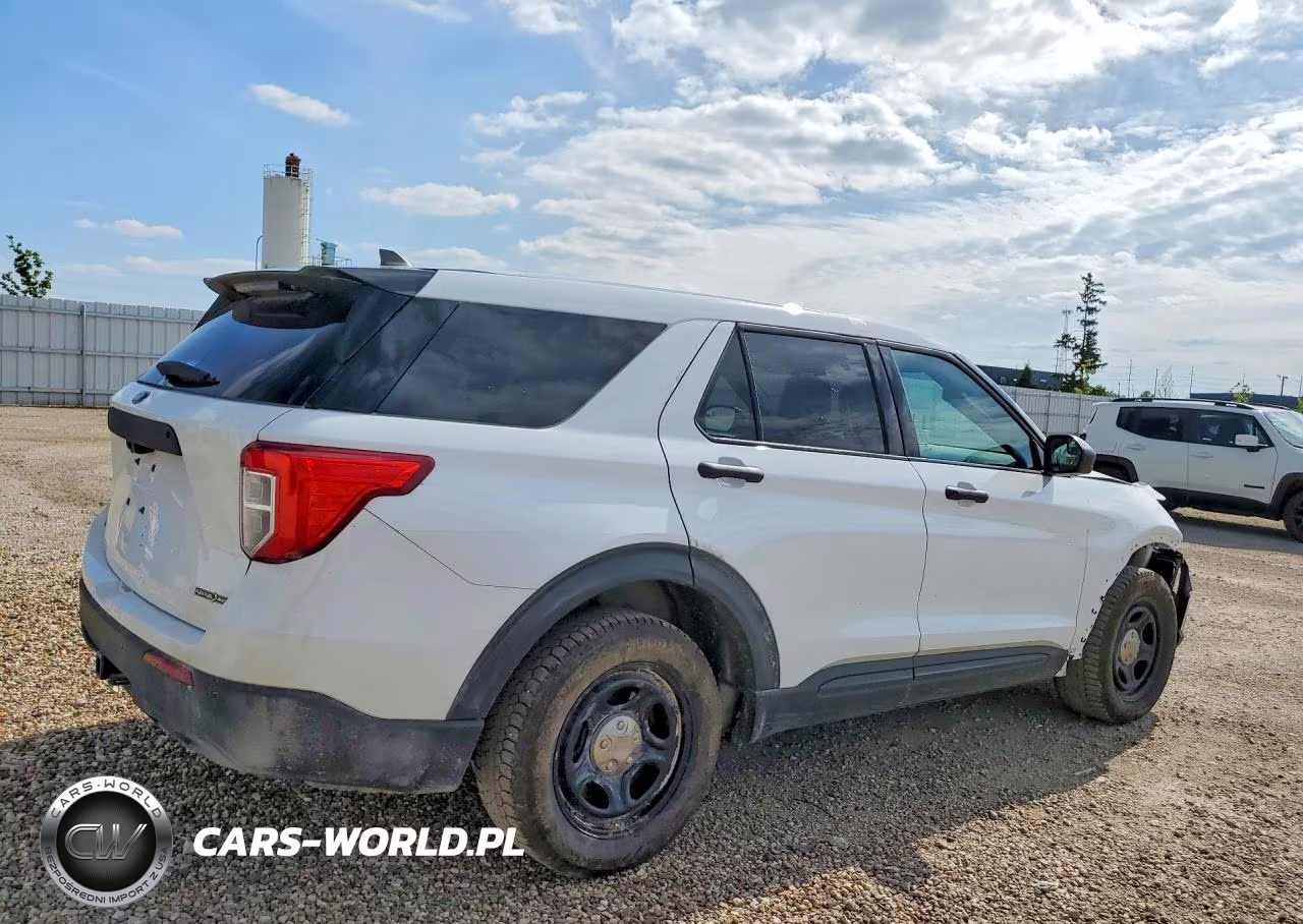 2022 Ford Explorer Police Interceptor VIN:1FM5K8ABXNGB80144 - 3