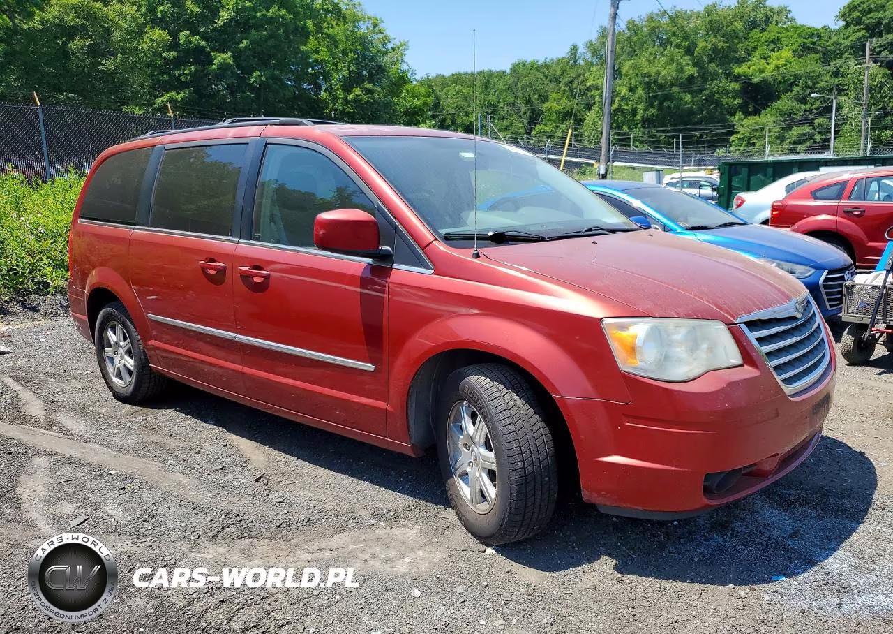 2010 Chrysler Town & Country Touring VIN:2A4RR5D15AR116986 - 4