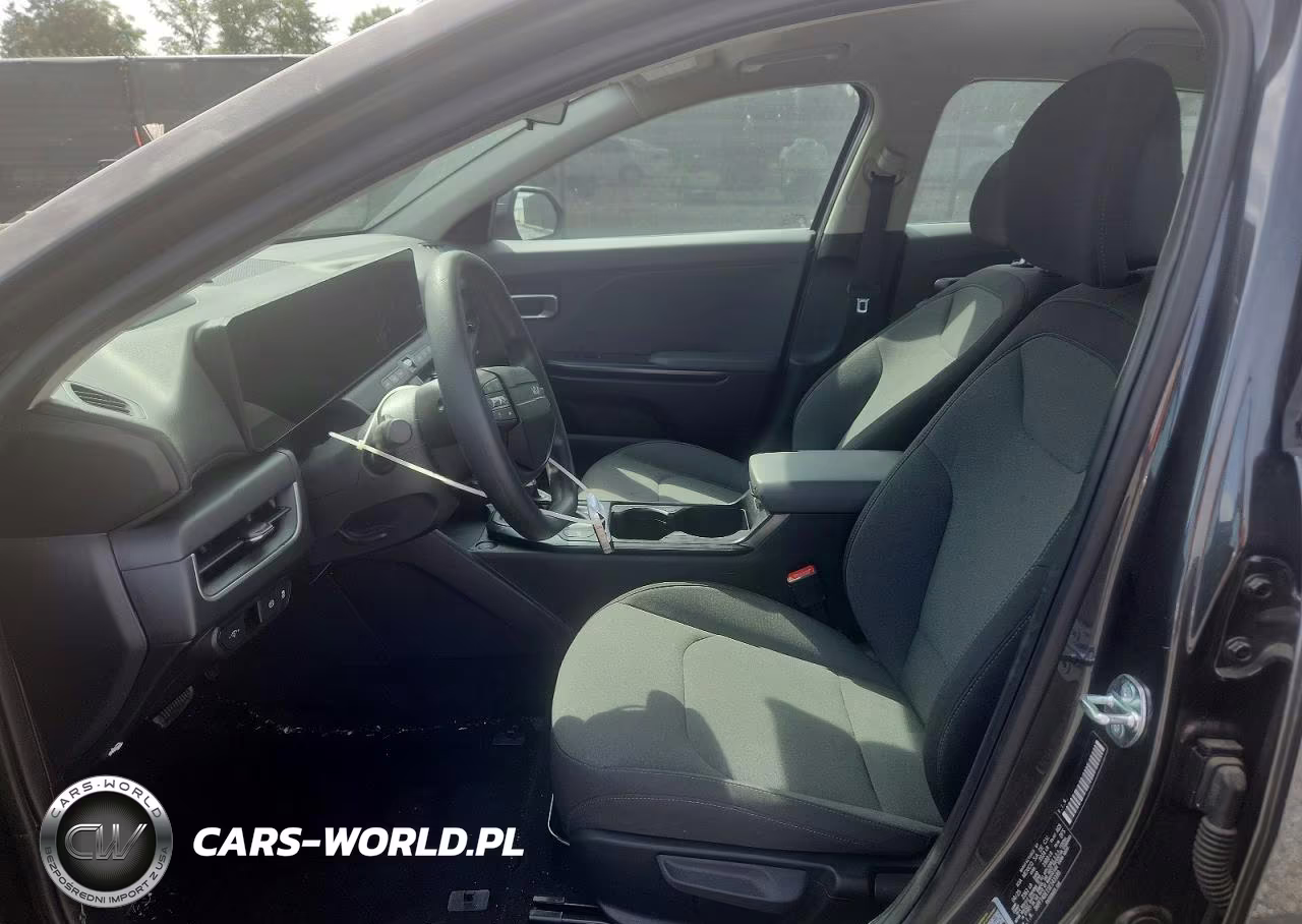 2025 Kia K4 Lx VIN:3KPFT4DE1SE143189 - 7