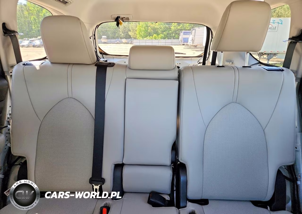 2024 Toyota Grand Highlander Xle VIN:5TDAAAB50RS069152 - 10