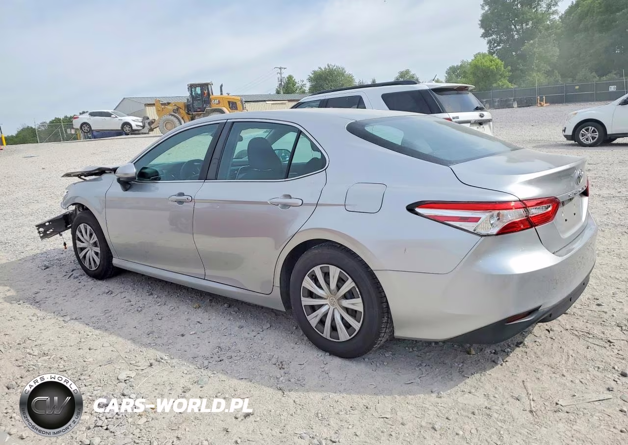 2018 Toyota Camry L VIN:4T1B11HK7JU641458 - 2
