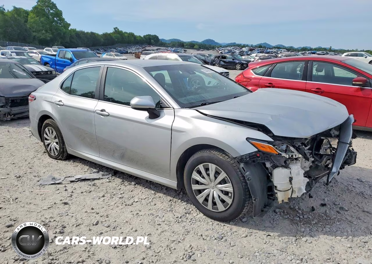 2018 Toyota Camry L VIN:4T1B11HK7JU641458 - 4