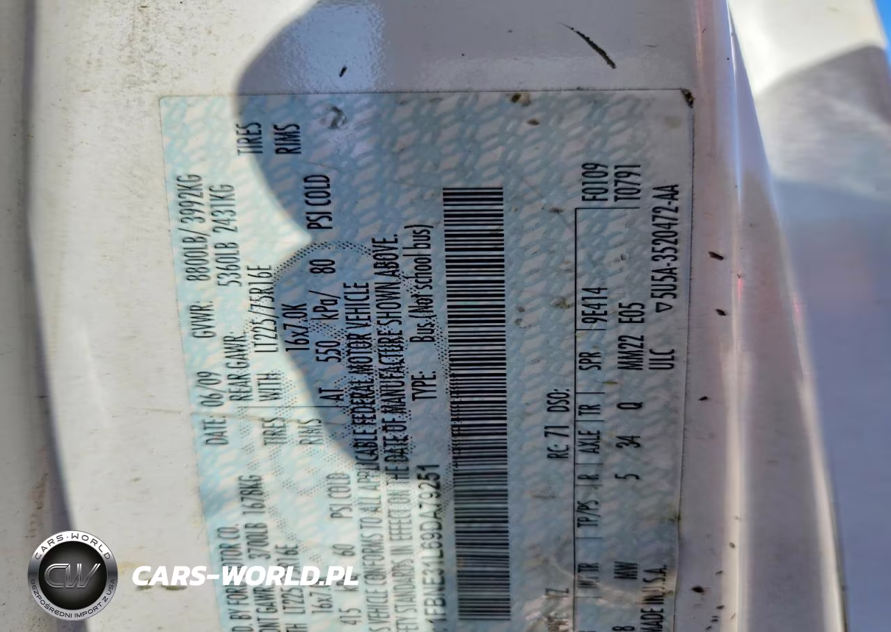 2009 Ford Econoline E350 Super Duty Wagon VIN:1FBNE31L69DA79251 - 13